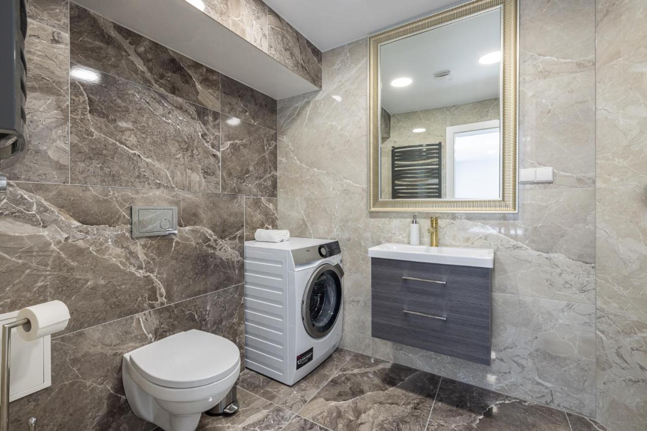 Telšiai Dharma Stay Apartamentai Su Terasa Ir Vaizdu I Miesta מראה חיצוני תמונה