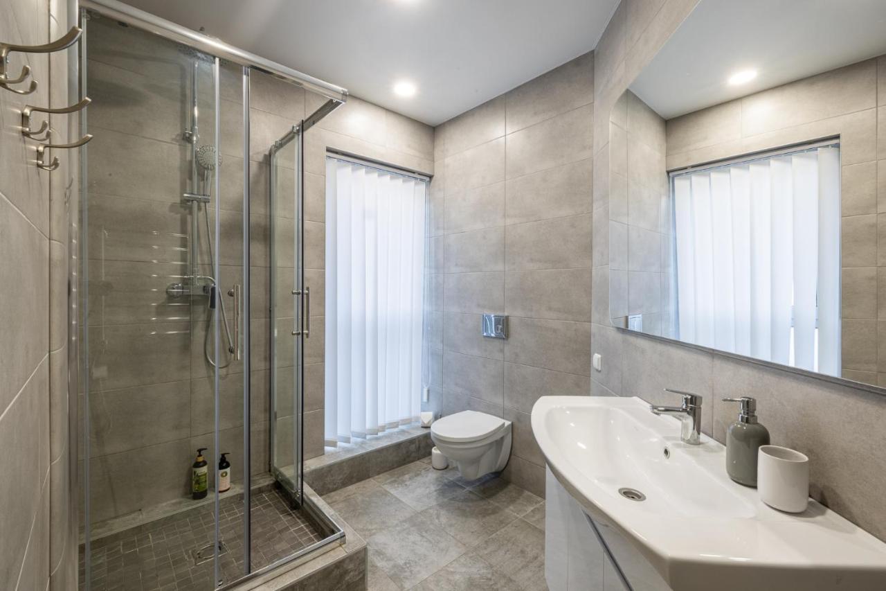 Telšiai Dharma Stay Apartamentai Su Terasa Ir Vaizdu I Miesta מראה חיצוני תמונה