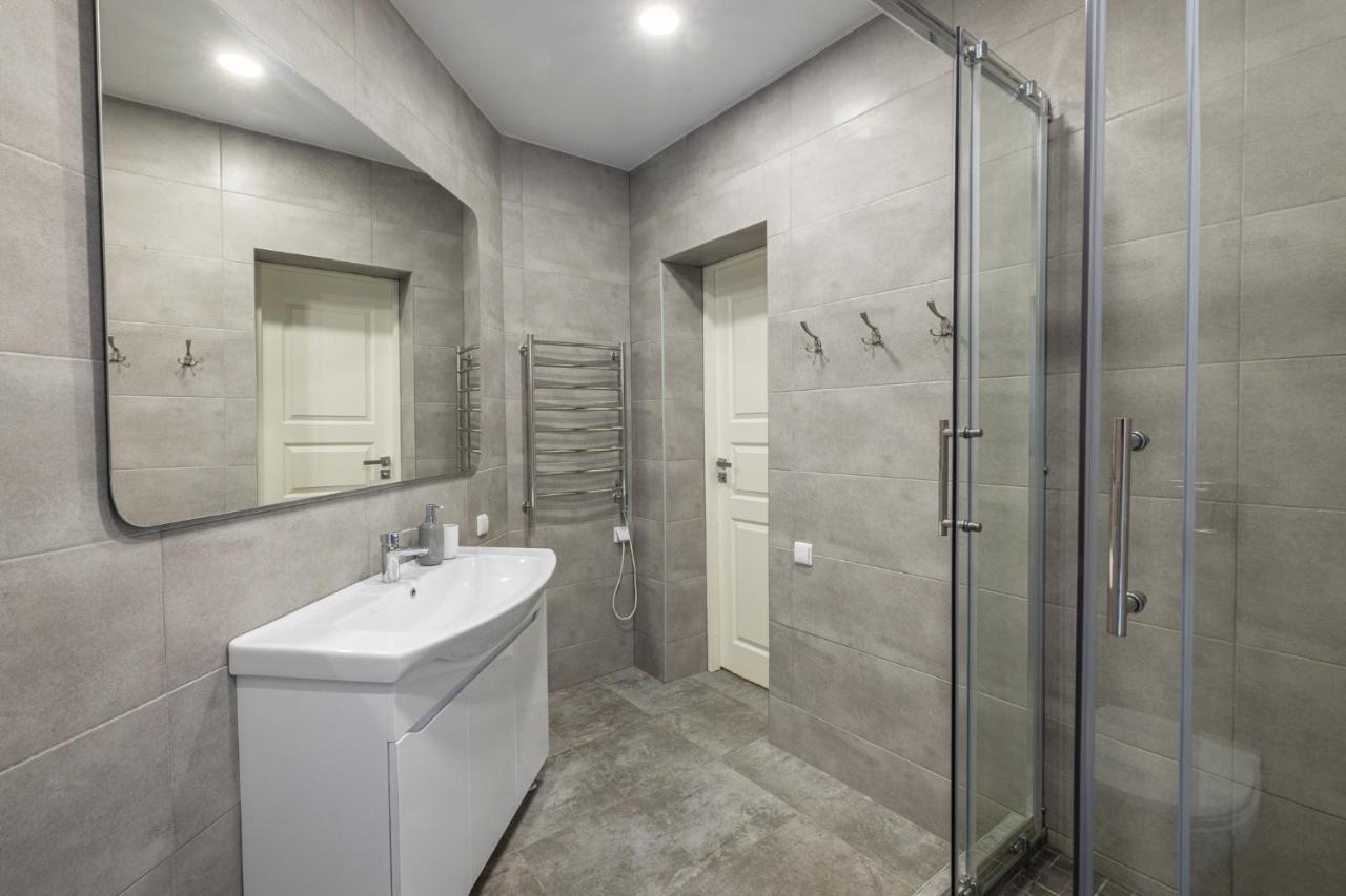 Telšiai Dharma Stay Apartamentai Su Terasa Ir Vaizdu I Miesta מראה חיצוני תמונה