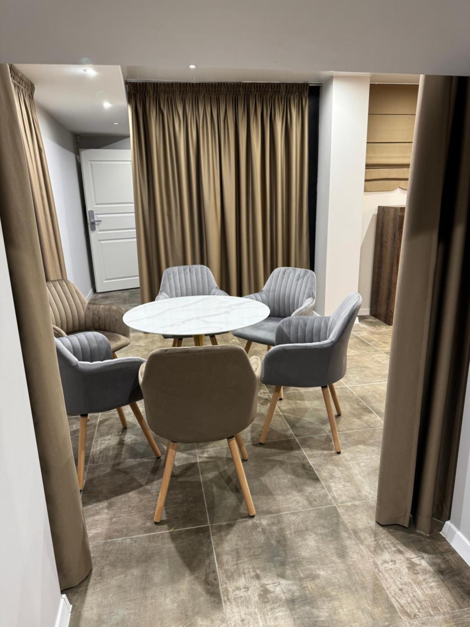 Telšiai Dharma Stay Apartamentai Su Terasa Ir Vaizdu I Miesta מראה חיצוני תמונה